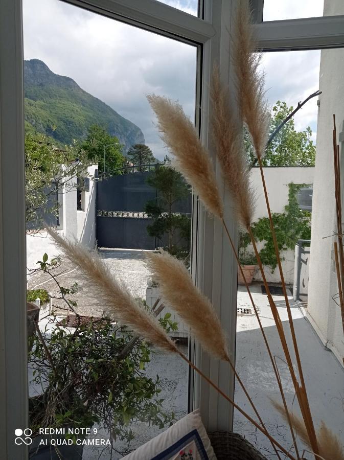 Villa Le Lac Cottage Au Bord Du Lac D'Annecy - Chambre Chez L'Habitant - Les Terrasses Du Lac Veyrier-du-Lac Exteriér fotografie